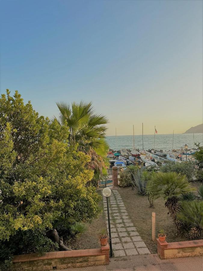 Il Viandante Sul Mare Apartment Salerno Ngoại thất bức ảnh